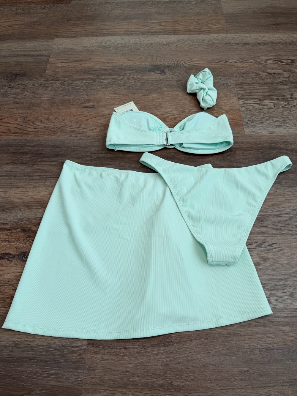 NWT Wilo The Label Aqua Glass Mint Green Bandeau Bikini Skirt Set Medium - Picture 2 of 3